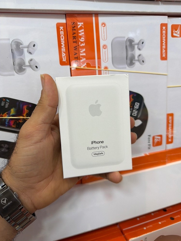 پاوربانک اپل مدل Magsafe ظرفیت ۱۰ هزار میلی آمپر ساعت